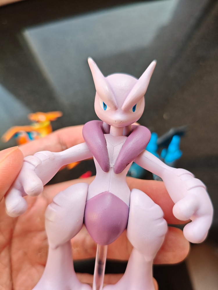 Instock Bandai Pokemon Mega Me - đánh giá và giá Model Kit Ultron