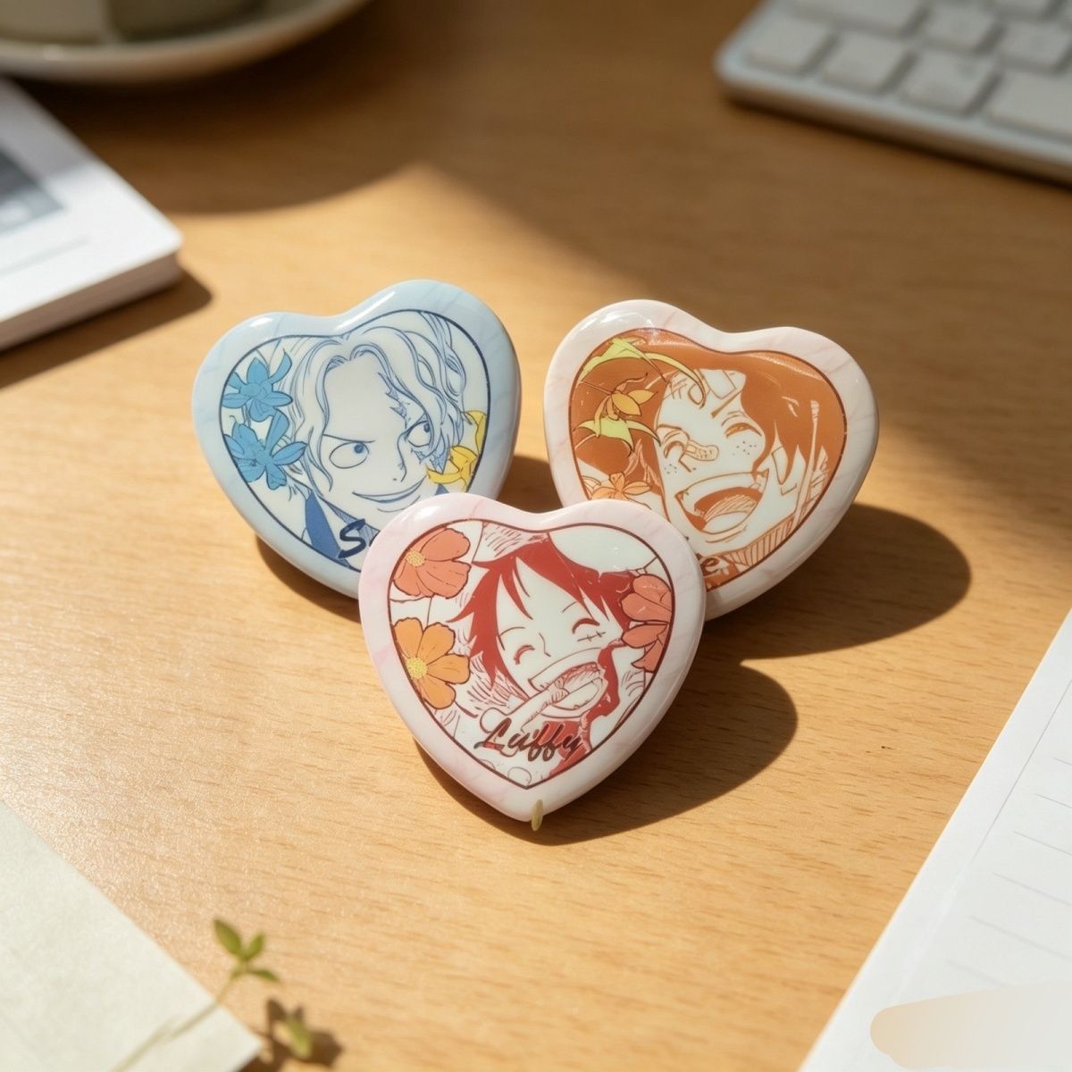 One Piece Luffy Ace Love Badge - đánh giá và giá Model Kit Luffy